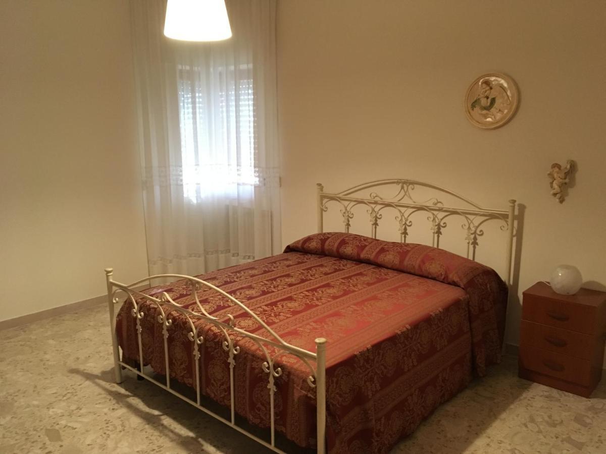 B&B Al Campanile Taranto Exterior foto