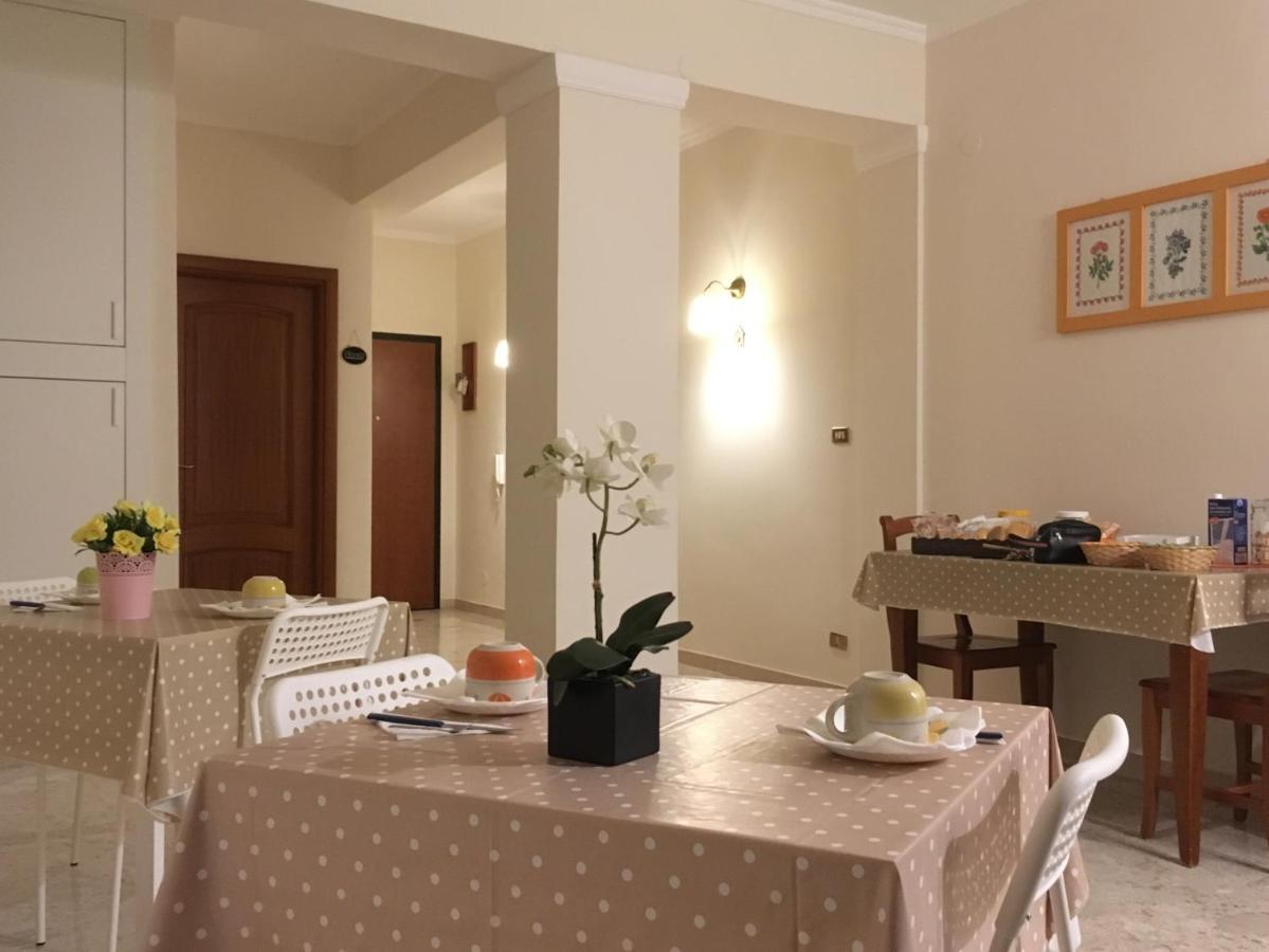 B&B Al Campanile Taranto Exterior foto